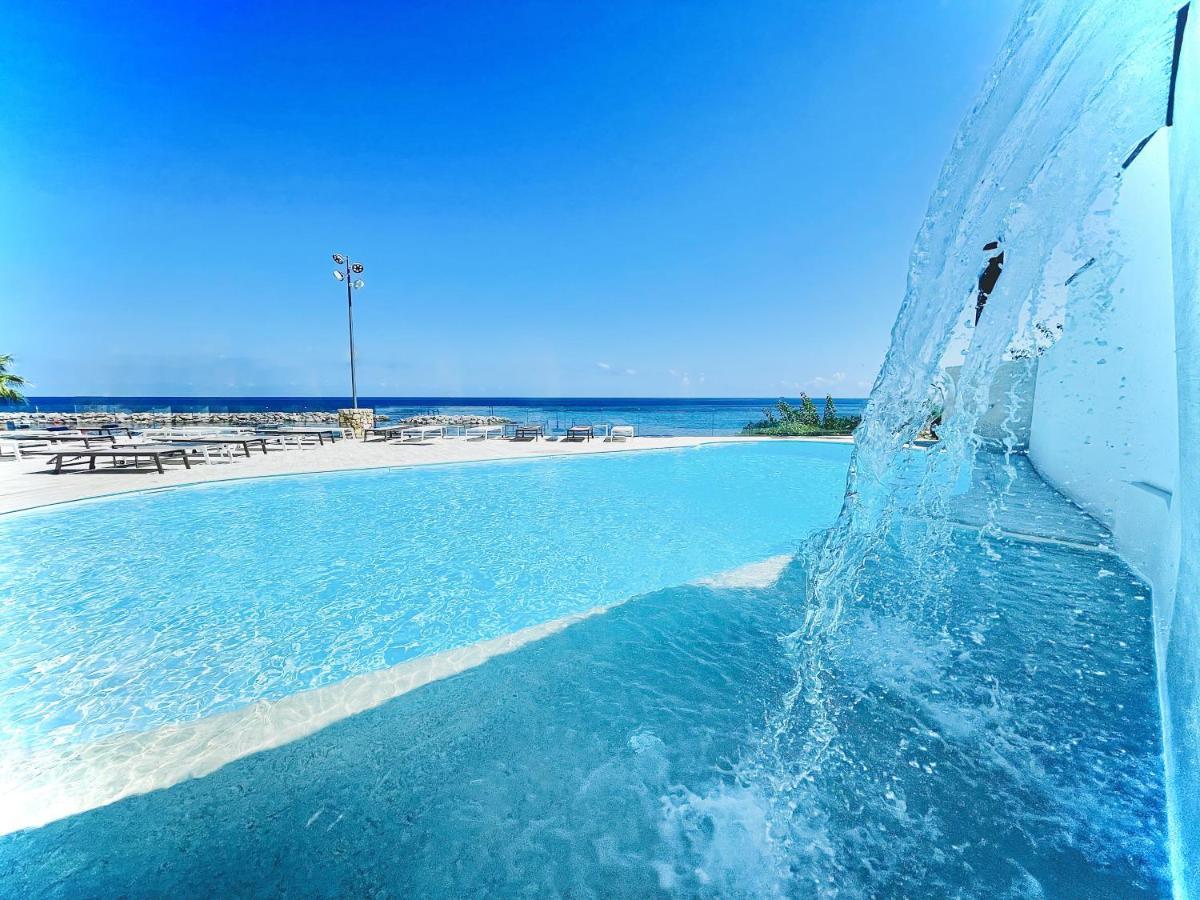 Hotel Tonnara Трабия Экстерьер фото