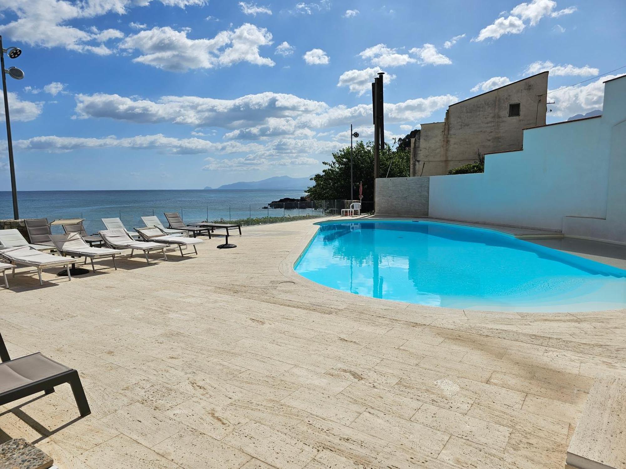 Hotel Tonnara Трабия Экстерьер фото